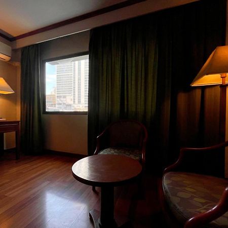 Arawana Regency Park Sukhumvit Hotell Bangkok Exteriör bild